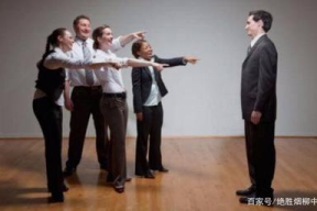 如何反抗职场小人的心理
