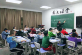 宏远小学招聘语文老师吗