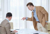 进入职场都会被批评吗