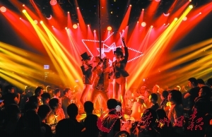 南方夜场舞蹈队招聘  第1张