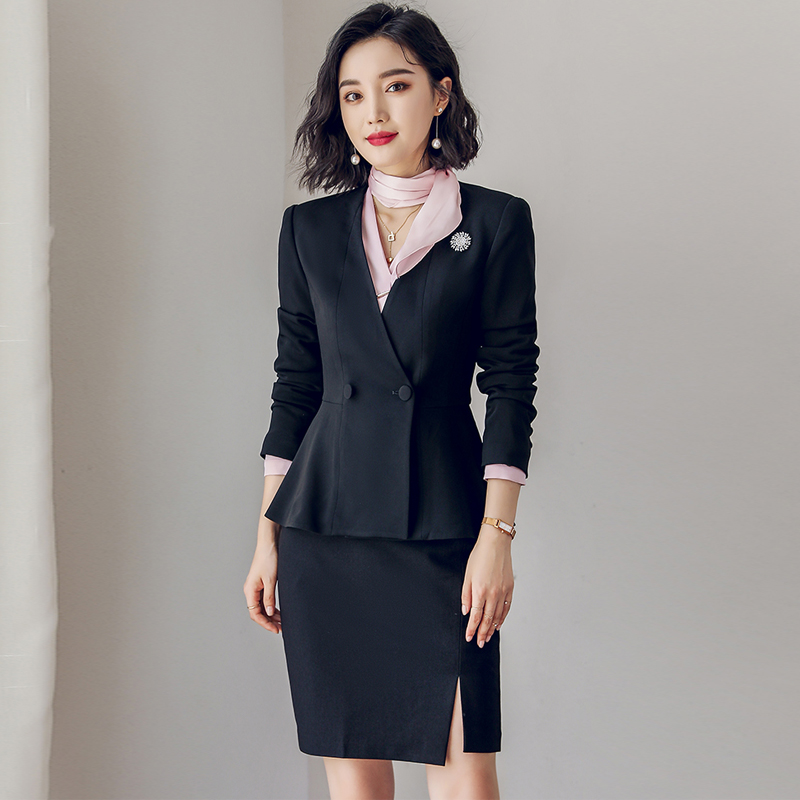 职场女性该穿什么鞋子呢  第1张